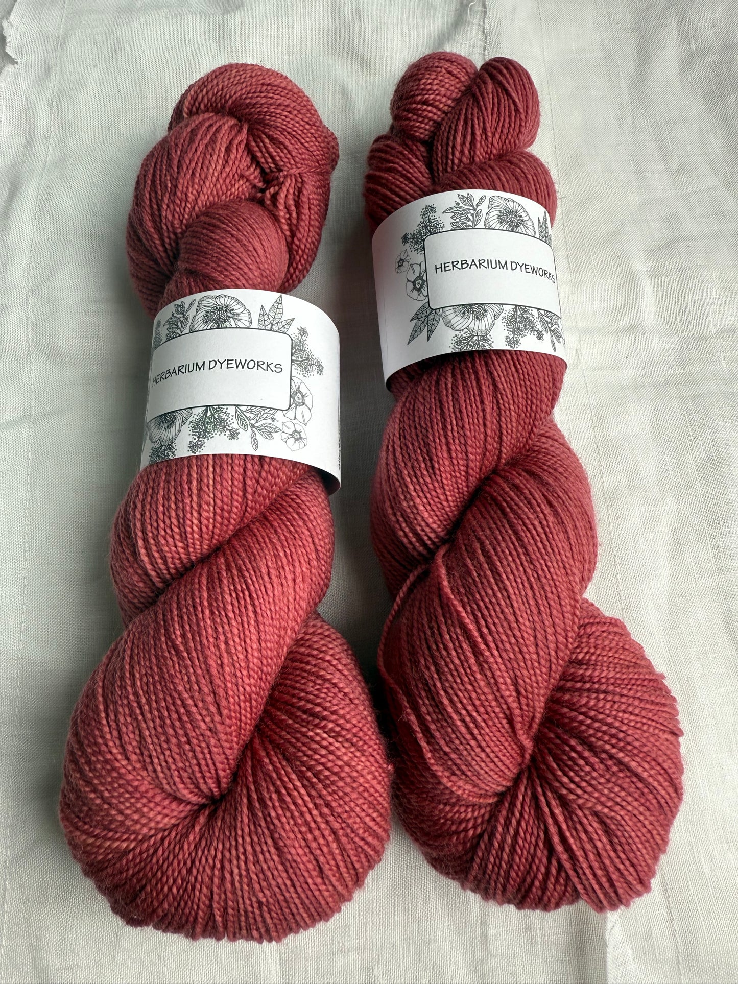 HERBARIUM DYEWORKS - MERINO TWIST 4PLY/FINGERING 100G