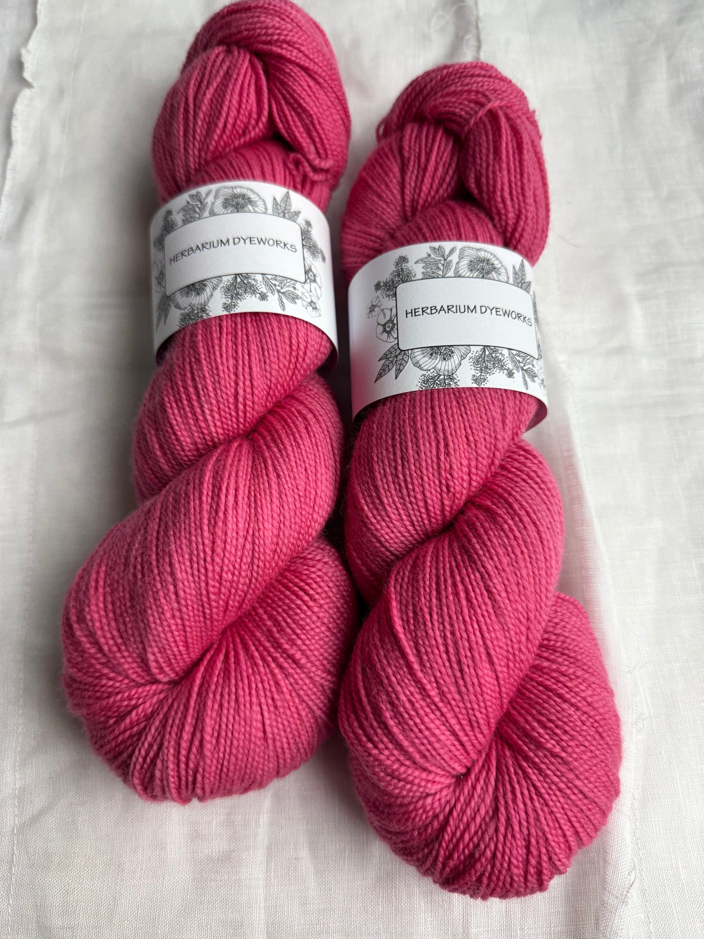 HERBARIUM DYEWORKS - MERINO TWIST 4PLY/FINGERING 100G