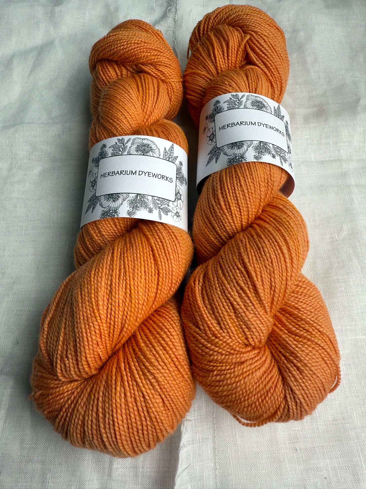 HERBARIUM DYEWORKS - MERINO TWIST 4PLY/FINGERING 100G