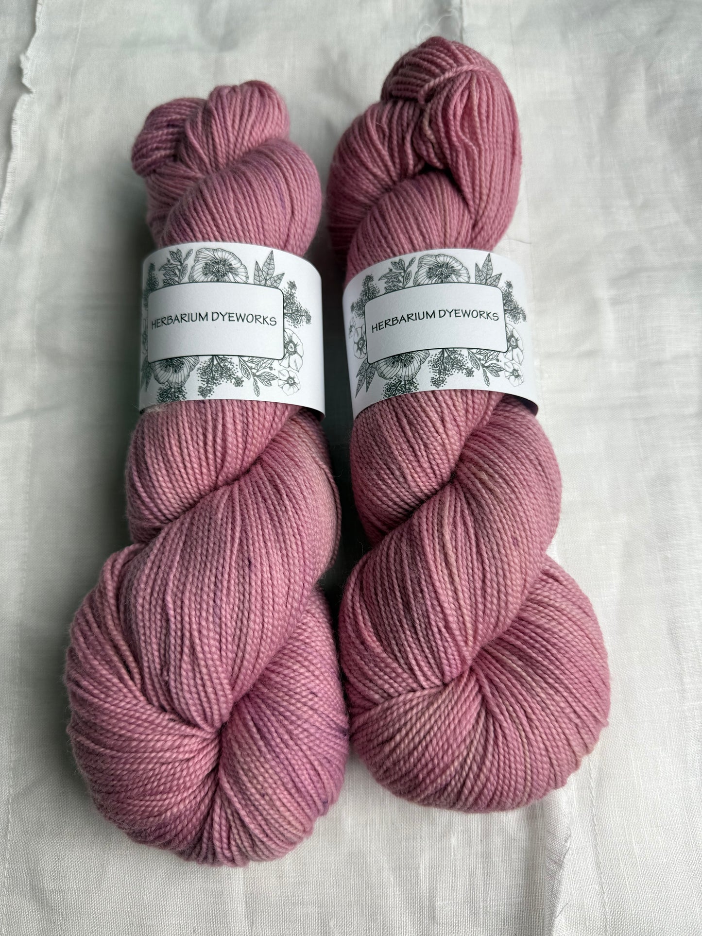 HERBARIUM DYEWORKS - MERINO TWIST 4PLY/FINGERING 100G