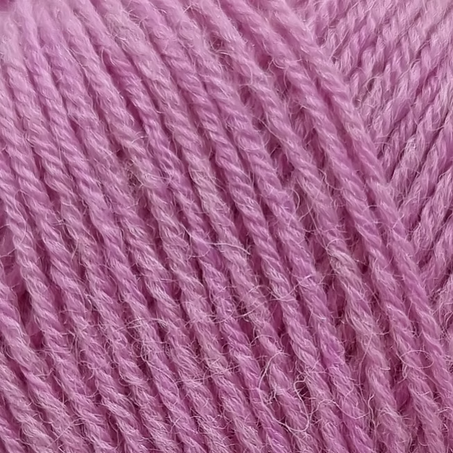 close up of lilac yarn.
