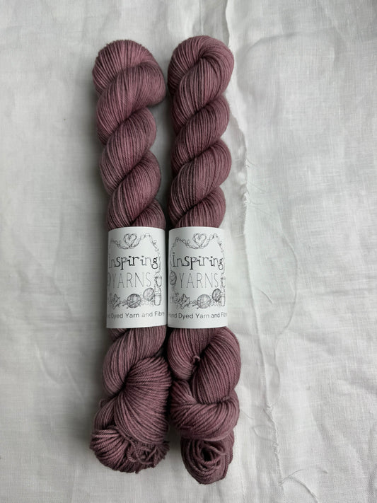 HEIRLOOM - MERINO SMOOTH SOCK 50G