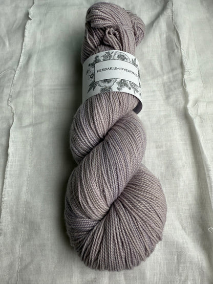 HERBARIUM DYEWORKS - MERINO TWIST 4PLY/FINGERING 100G