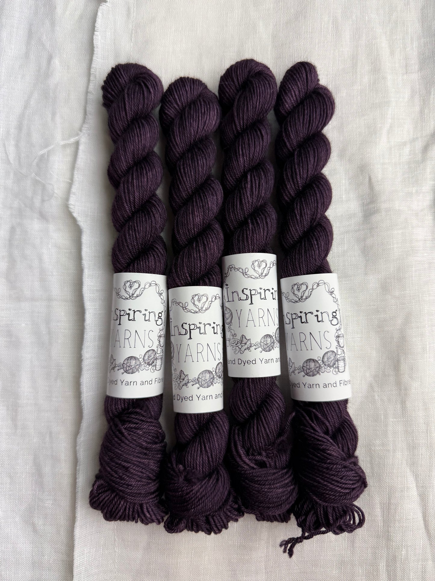NIGHTSHADE - MERINO SMOOTH SOCK 20G MINI