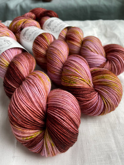 BEE ORCHID - MERINO SMOOTH SOCK 100G