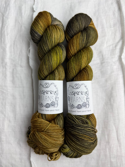 MONTY - MERINO SMOOTH SOCK 100G - ROGUE BATCH