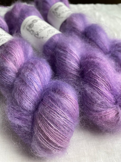 PINCUSHION - KID MOHAIR SILK LACE 50G