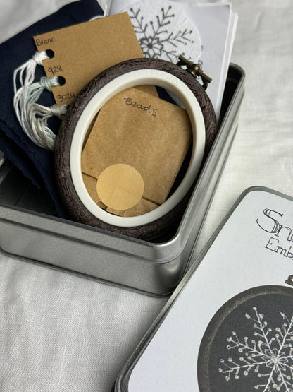 SNOWFLAKE - INSPIRING YARNS MINI EMBROIDERY KIT