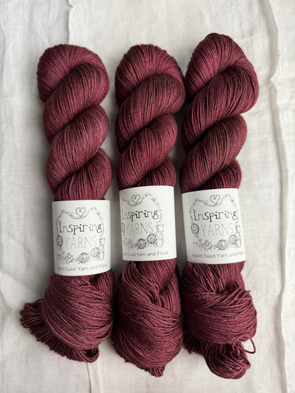 WILD ROSE - YAK SILK 4PLY 100G
