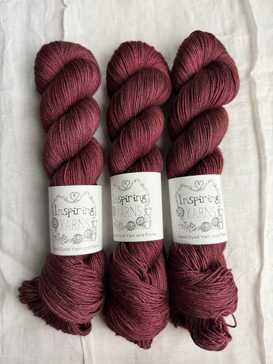 WILD ROSE - YAK SILK 4PLY 100G
