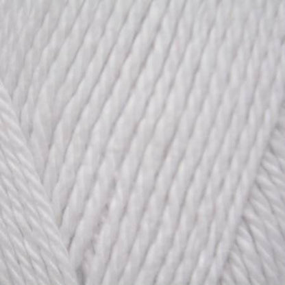 close up of a white yarn strands.