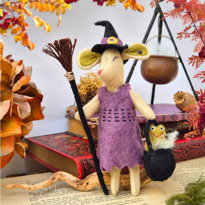 LITTLE MOUSE IS A WITCH - CORINNE LAPIERRE MINI FELT EMBROIDERY KIT